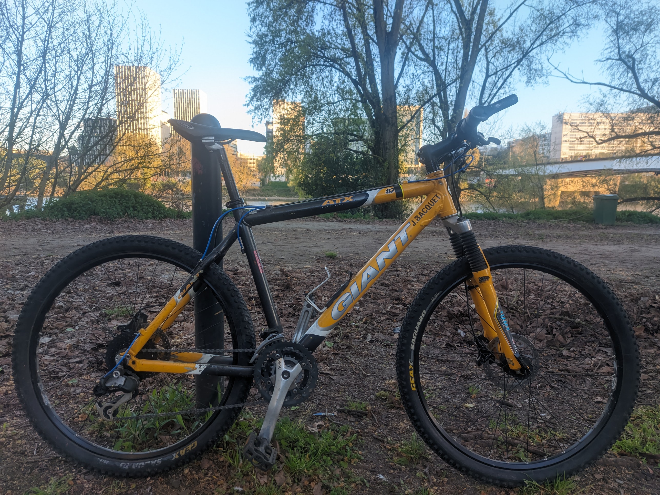 Giant ATX